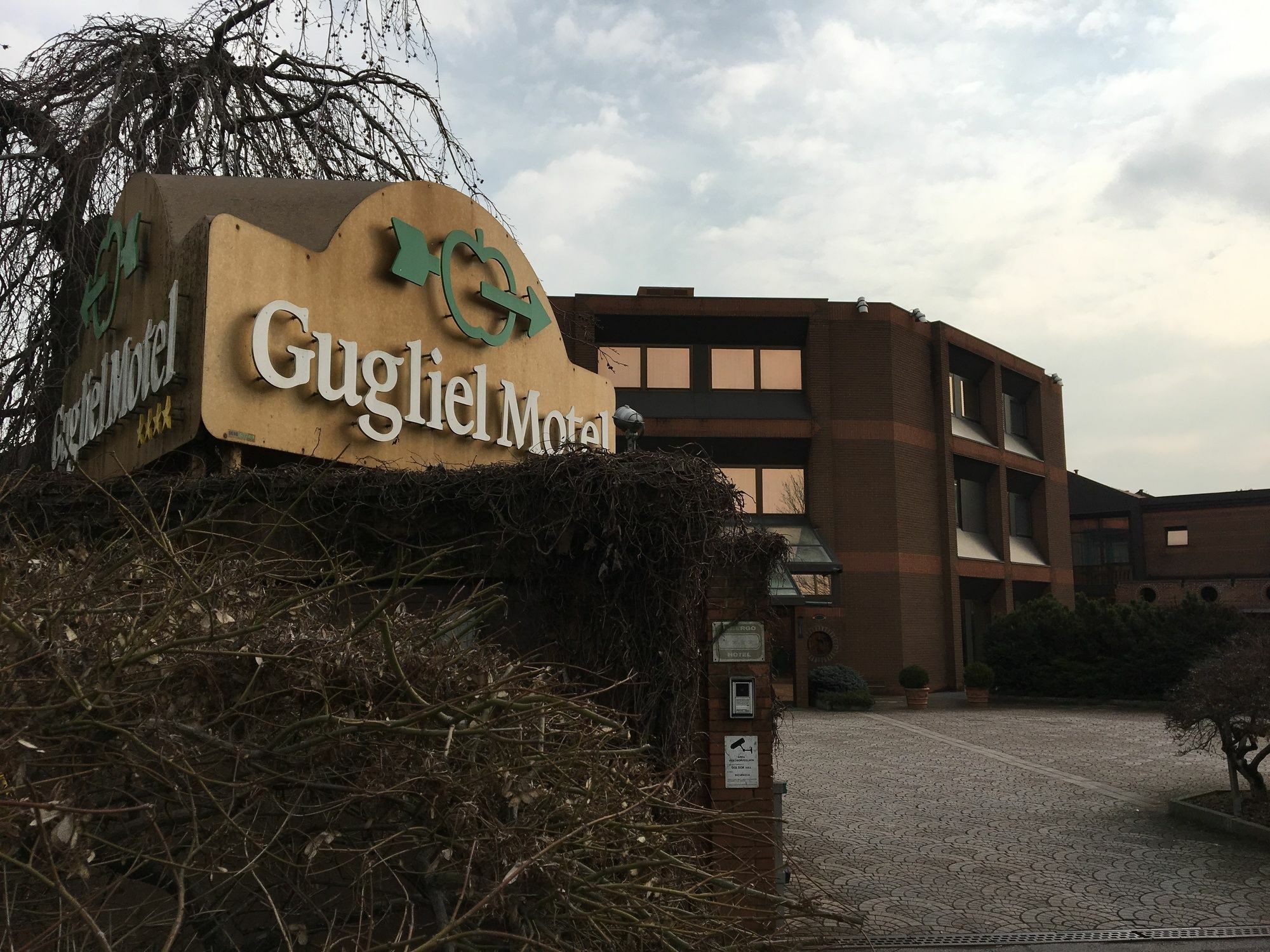 Guglielmotel ブレンバーテ エクステリア 写真
